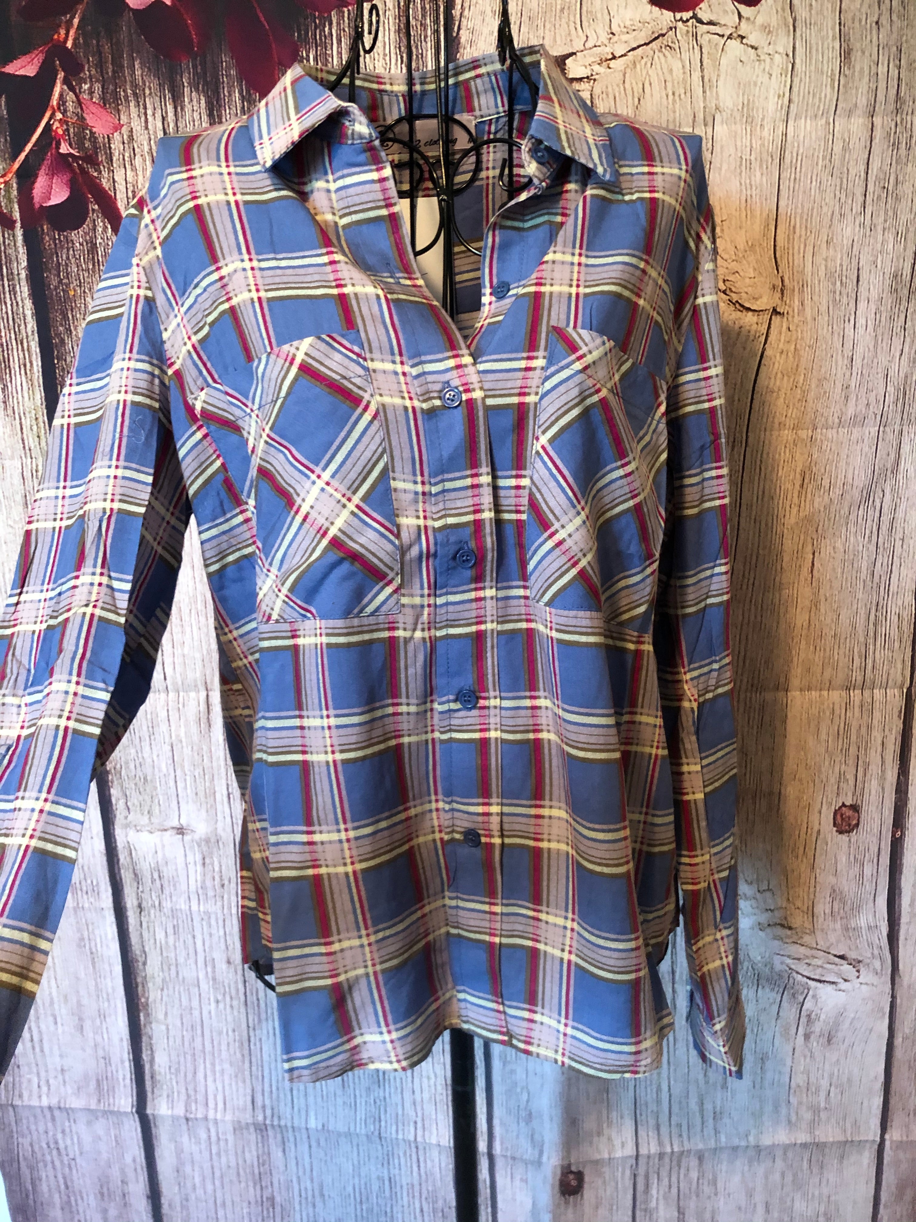MEDIUM Plaid Button Up