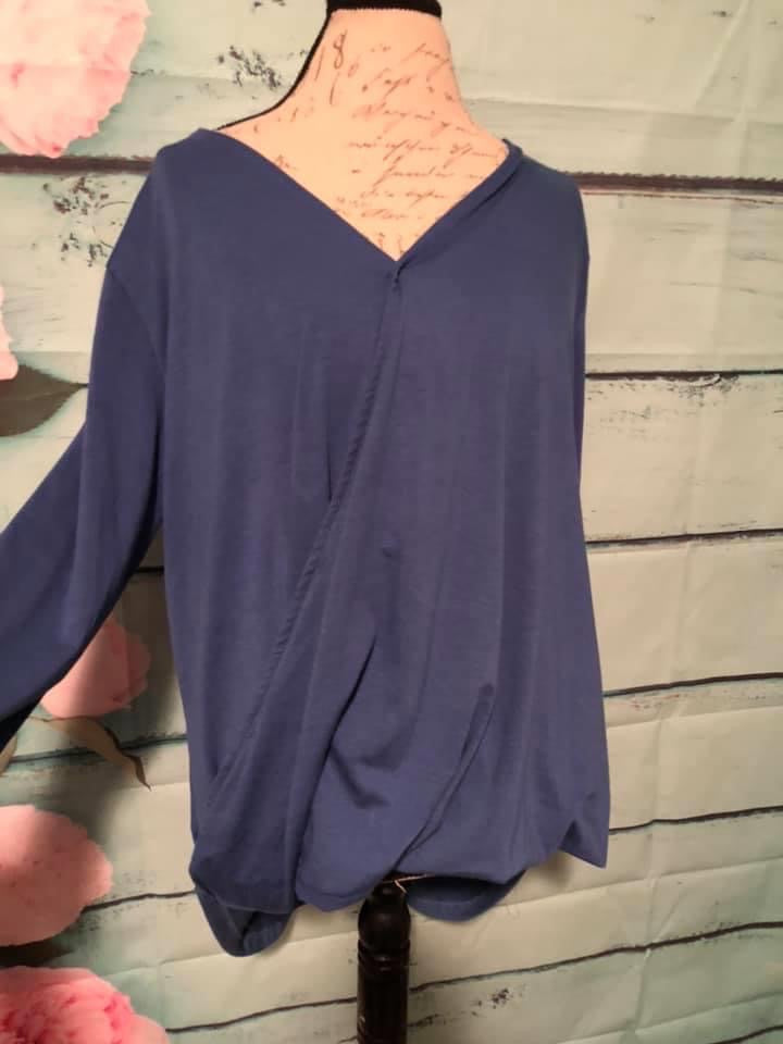 XL Drape Twist Top